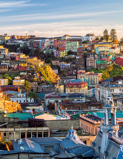 Colorful buildings of the UNESCO World Heritage city of Valparaiso, Chileh