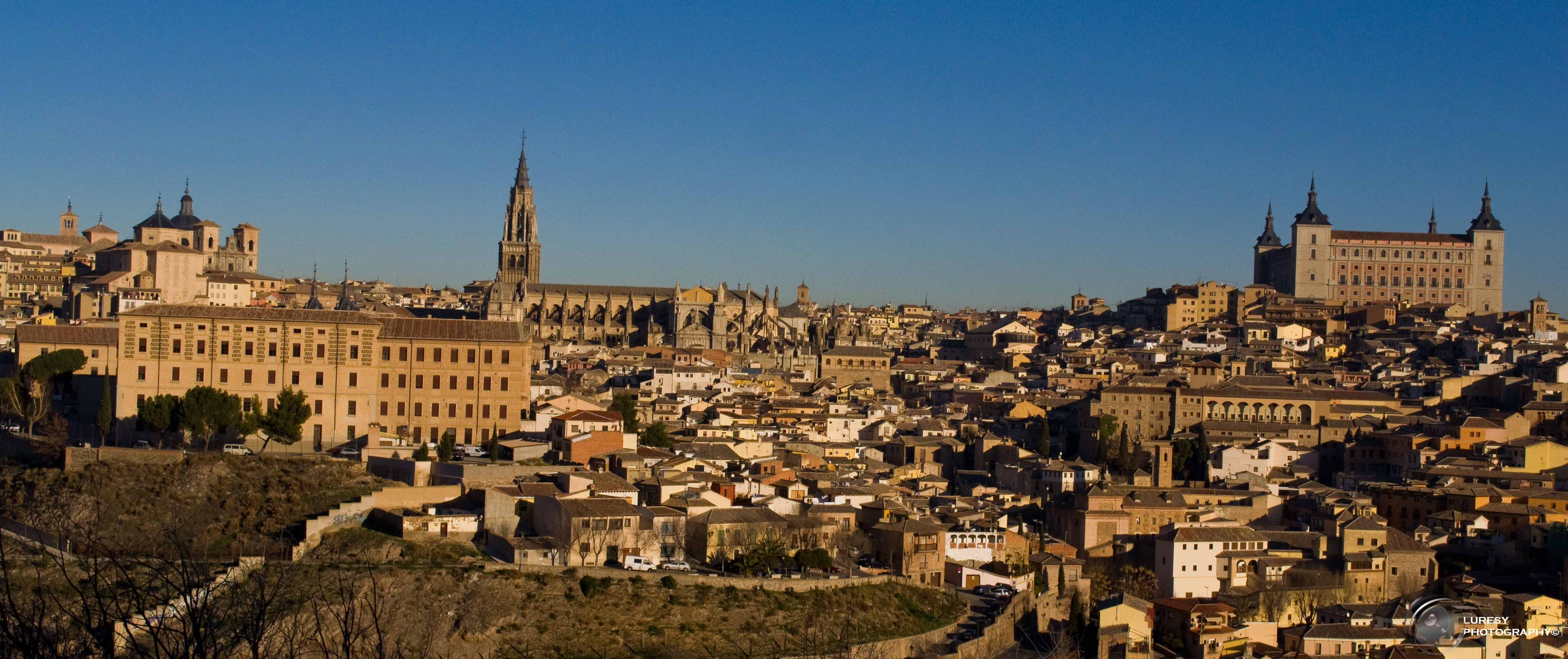 Panoramic view of Toledo, Spain (luresy, Flickr)